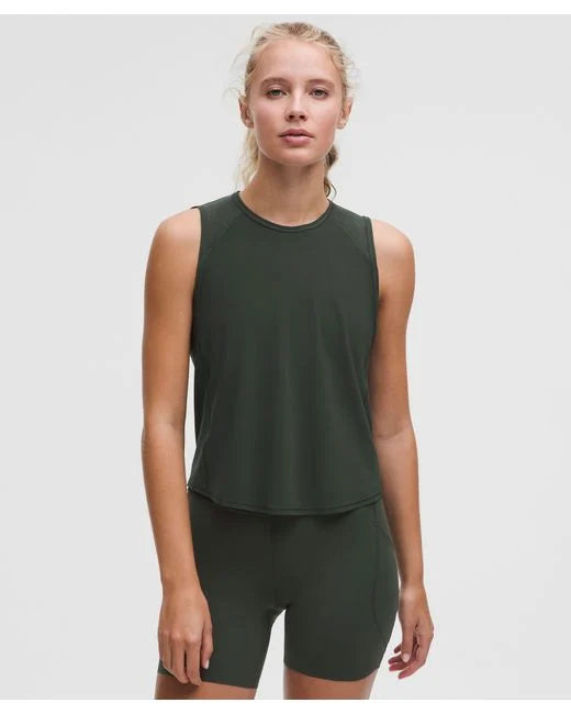 Sculpt Cropped Cross-Vent Tank Top