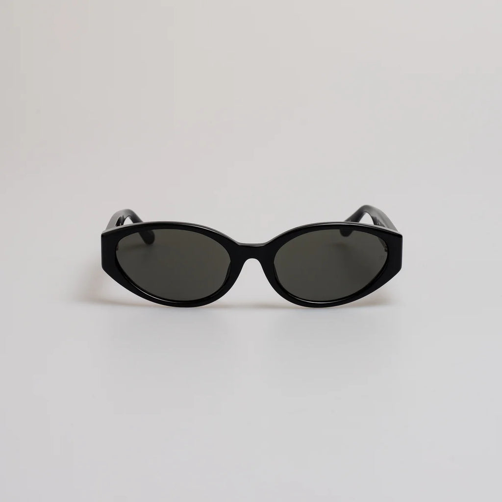 Lyra Oval Sunglasses in Black