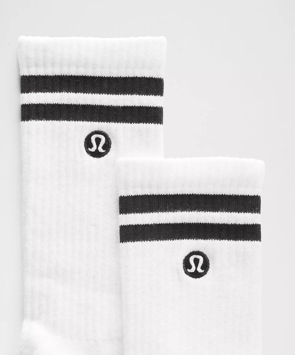 Unisex Daily Essential Crew Socks *Stripe