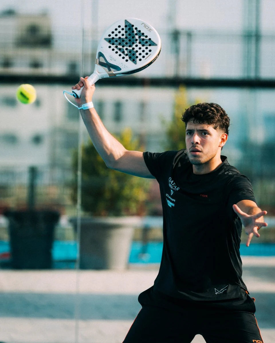 AT10 GENIUS 18K ALUM BY AGUSTIN TAPIA RACKET 2026