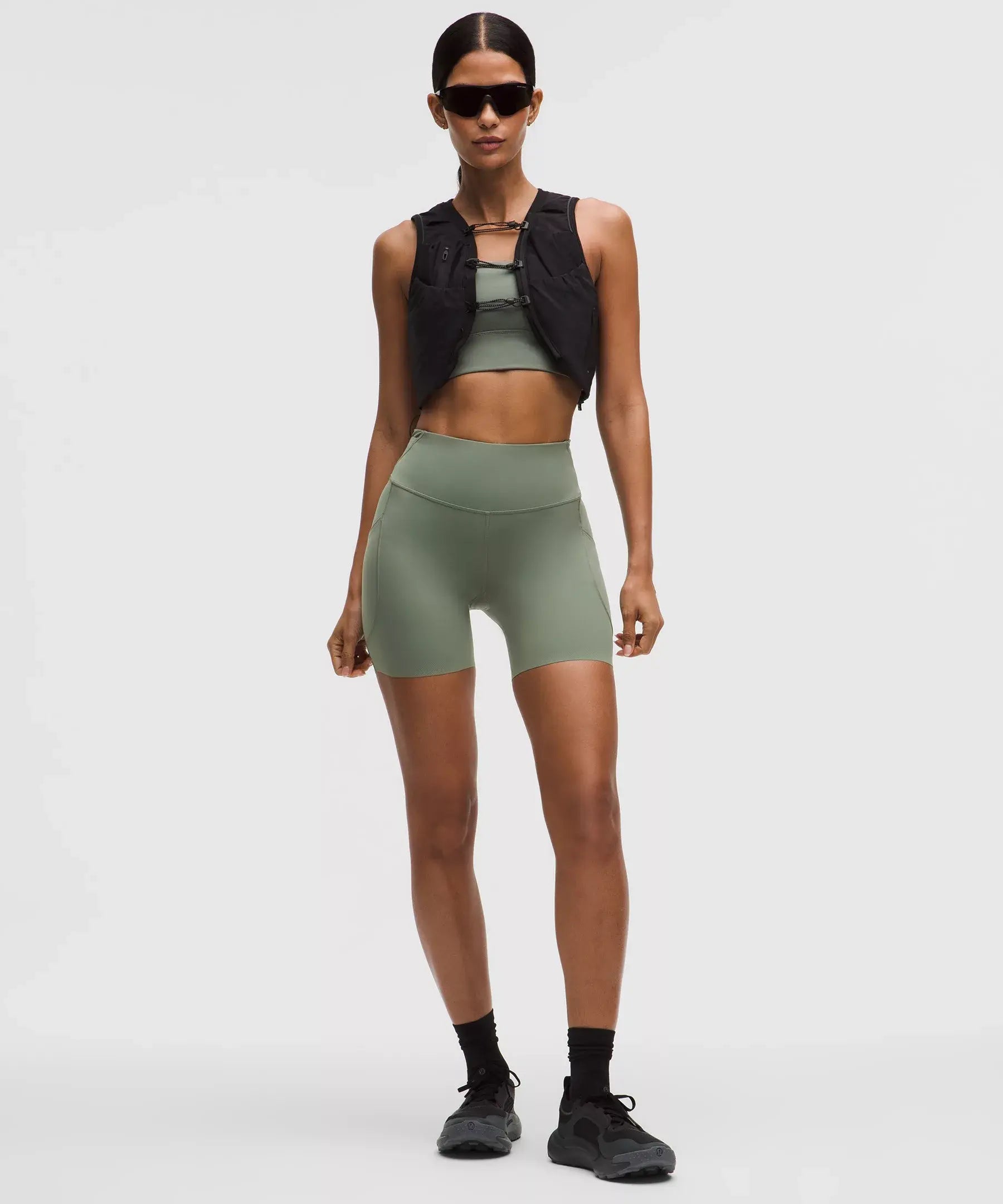 Fast and Free High-Rise Short 6" *5 Pocket